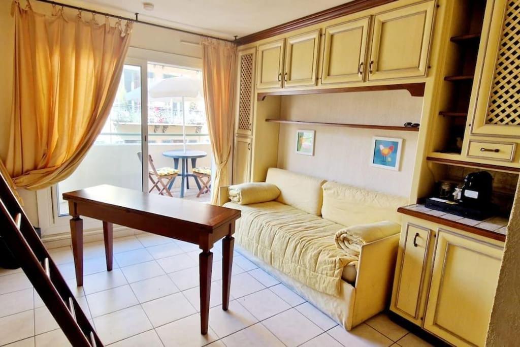 Apartment Studio Le Palais Des Arts